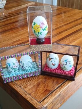 Hand-Painted Japanese Decorative Eggs - Floral & Bird Motifs - Set Of 5
